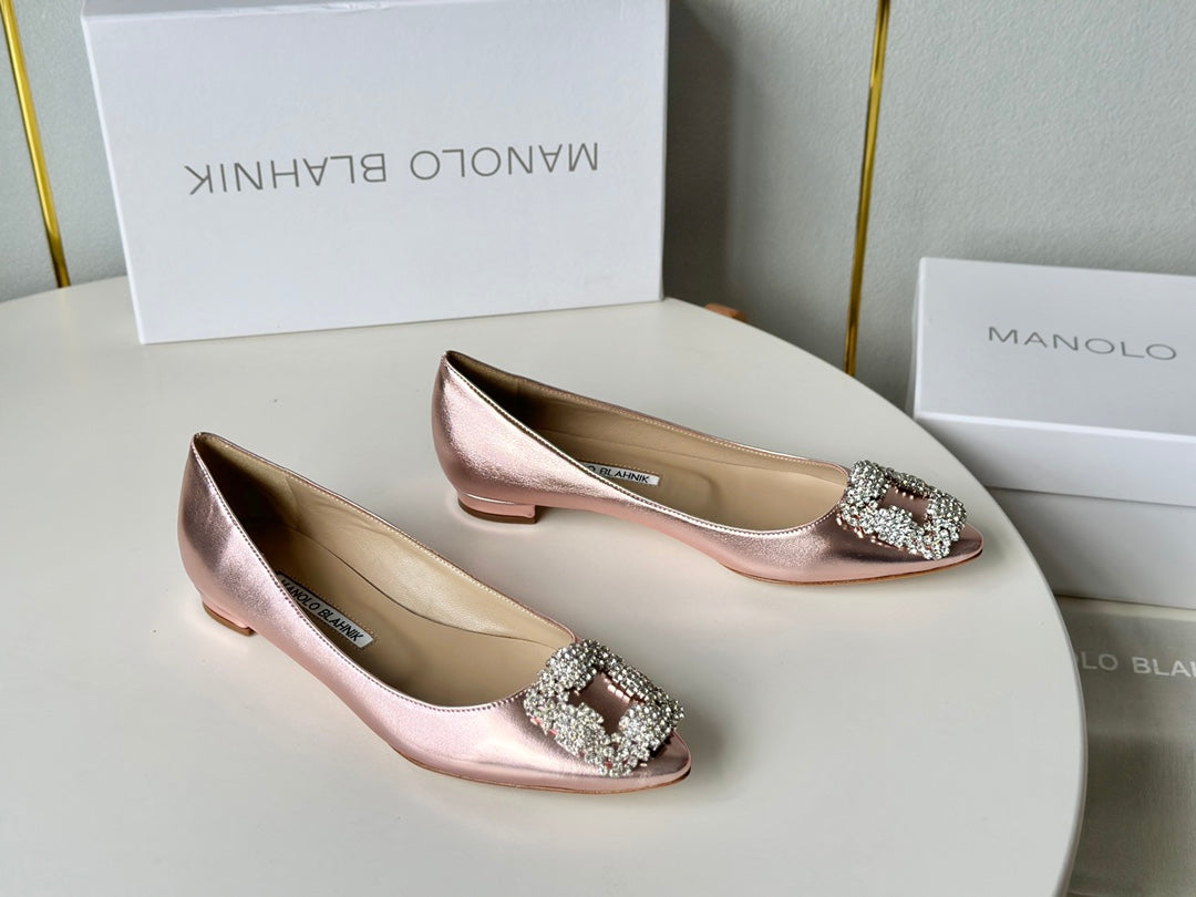 Manolo Diamond Buckle Pumps Pink Gold   Cowhide 451181