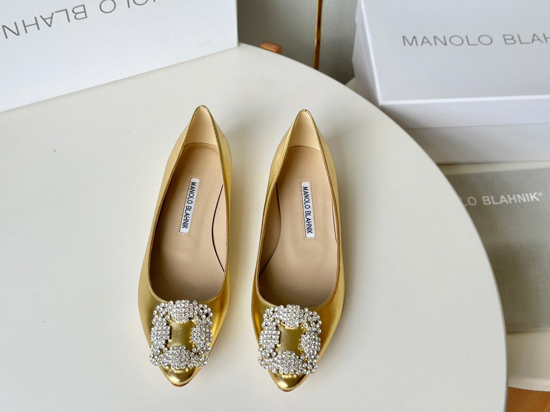 Manolo Diamond Buckle Pumps Gold   Cowhide 451182