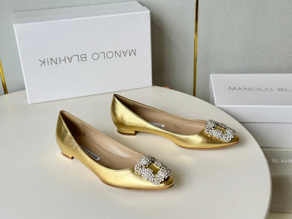 Manolo Diamond Buckle Pumps Gold   Cowhide 451182