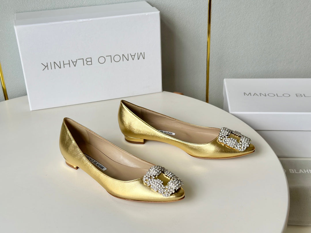 Manolo Diamond Buckle Pumps Gold   Cowhide 451182