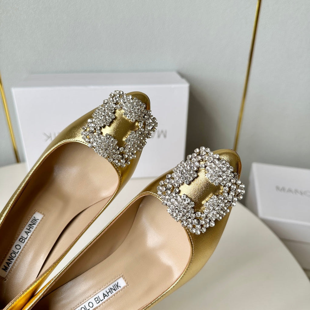Manolo Diamond Buckle Pumps Gold   Cowhide 451182