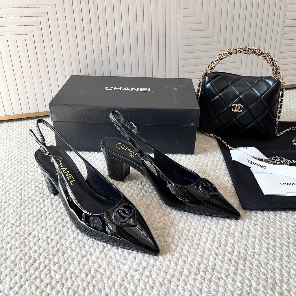 CC 26s Pointed-Toe Slingback Black Patent Leather 787142
