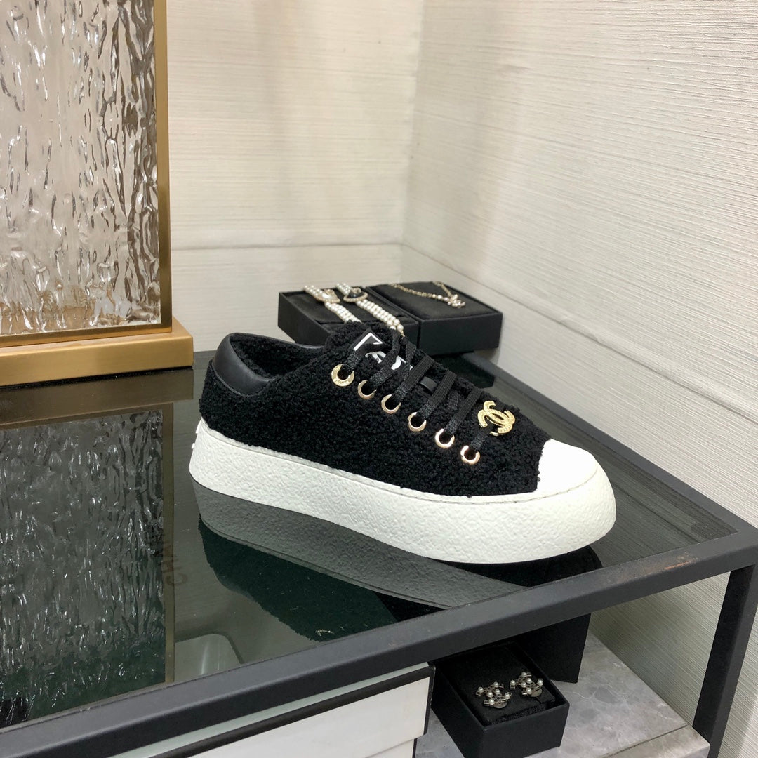 CC Low Sneaker Black Wool