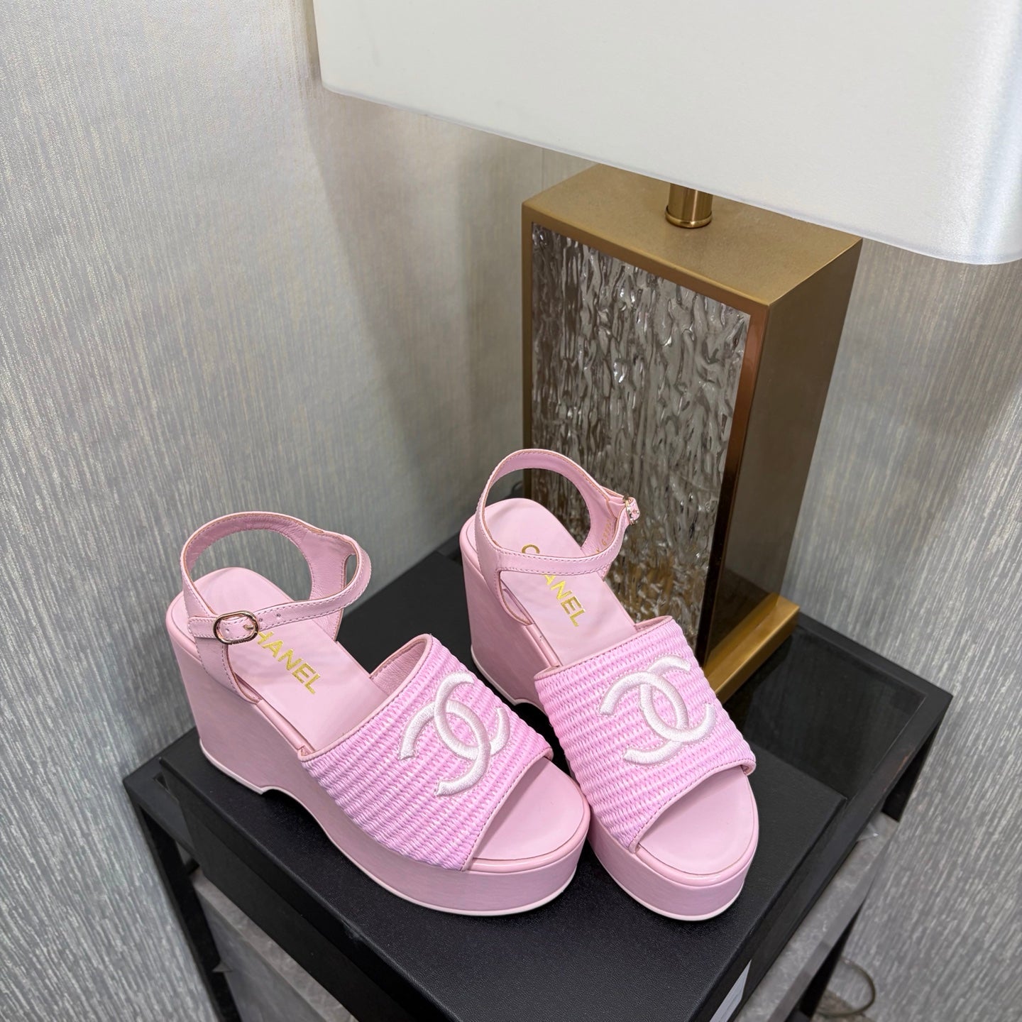 CC 26s Platform Sandal Light Pink Raffia Sheepskin 688696
