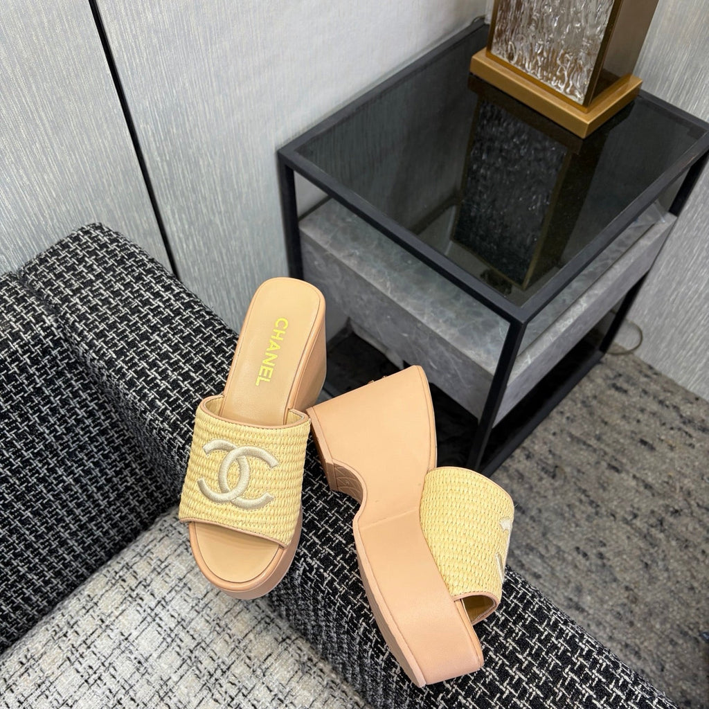CC 26s Platform Slide Beige Raffia Sheepskin 688702