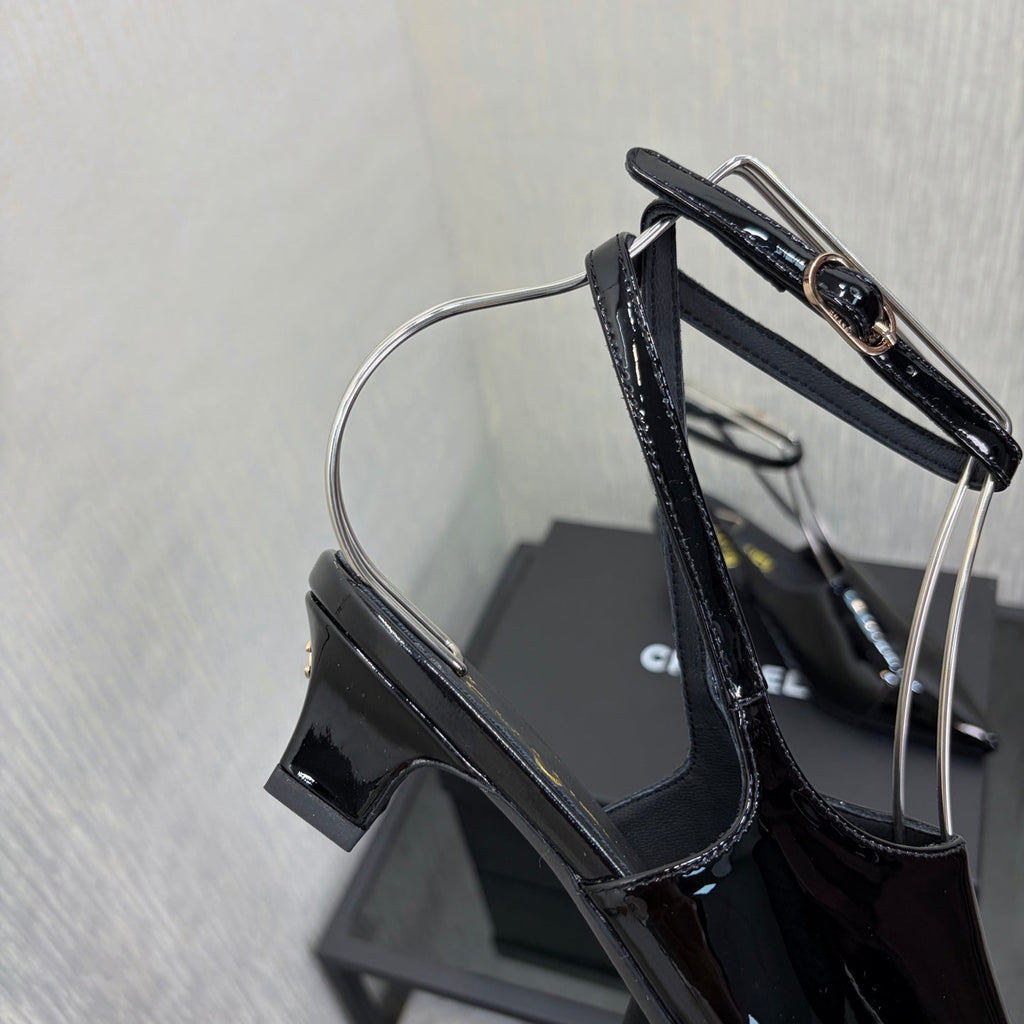 CC 2026 Slingback 4cm Black Patent Leather 688712