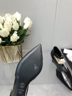 CAMELLIA CAP JANE SANDALS IN BLACK LAMBSKI