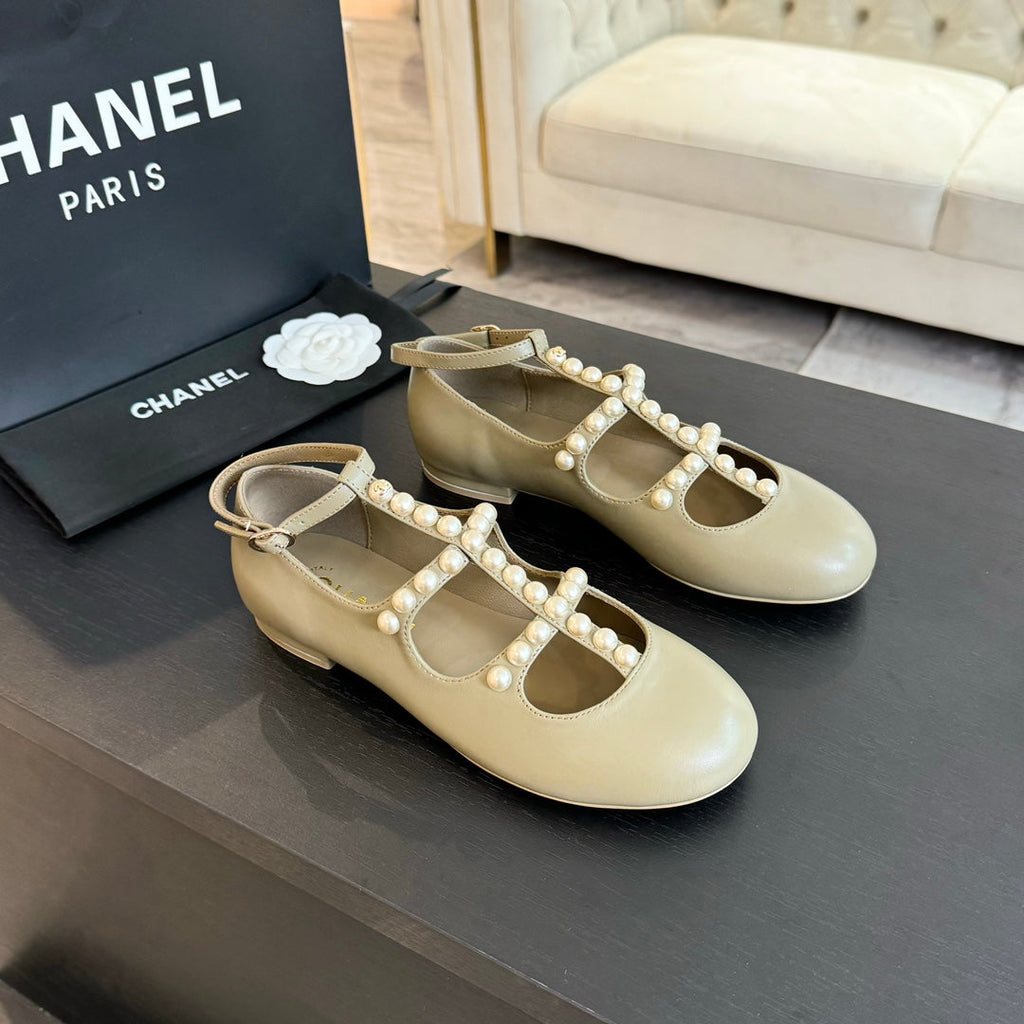MARY JANES SHOES EICRU BEIGE GOATSKIN WITH FAUX PEARL