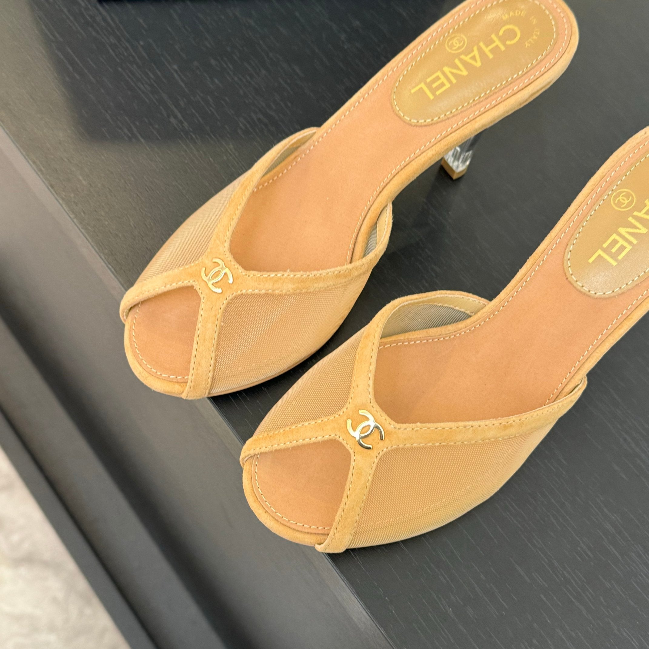 CC 26s Sandal 7cm Beige Mesh Suede 700604