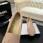 CC 25C Moccasins Beige Patent Leather