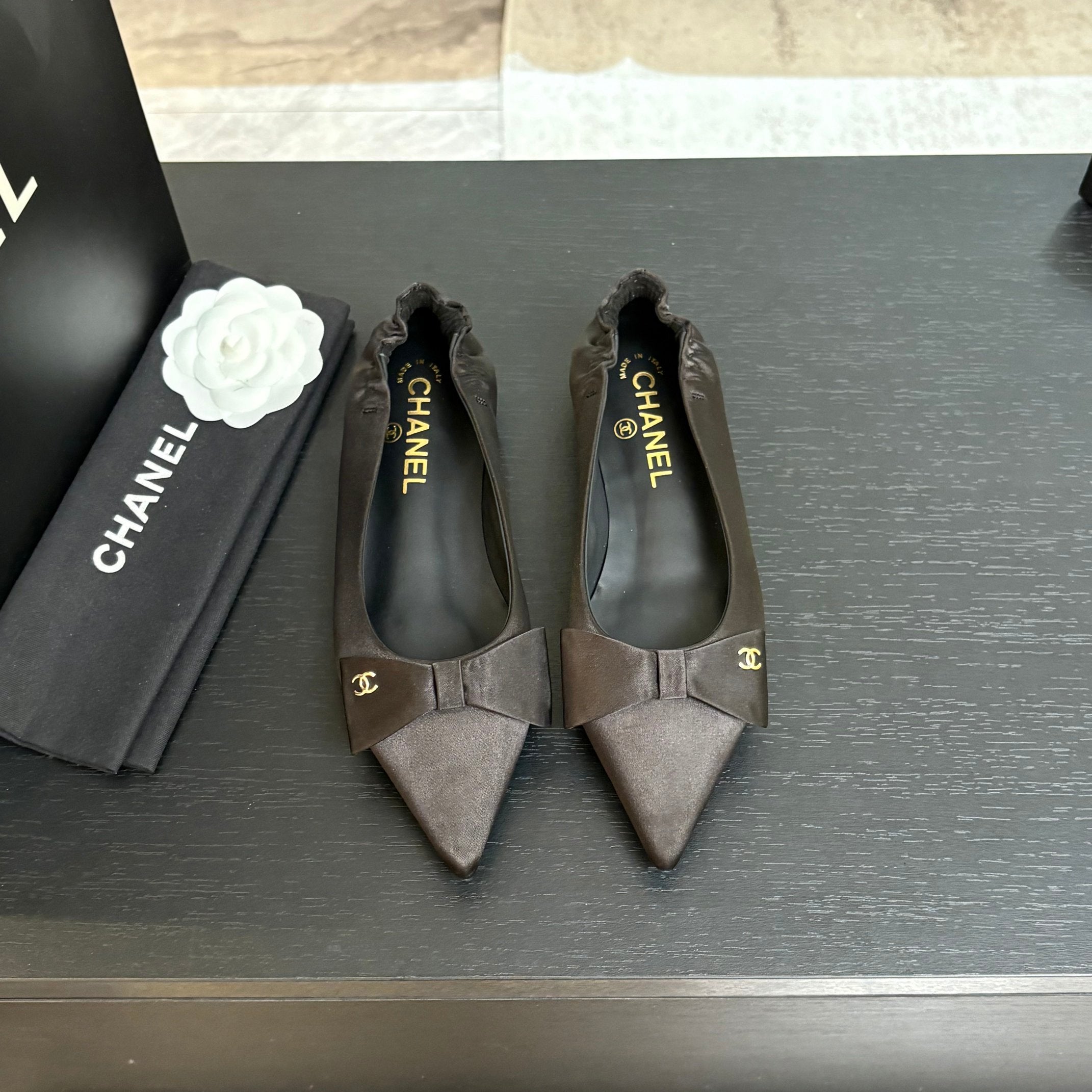 CC 25A Ballerina Black Satin And Sheepskin 373779