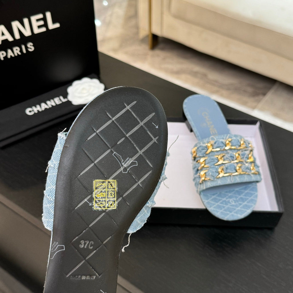 CC 25B Flat Mule Sandals Light Blue Denim With Chain 373813