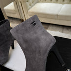 CC Gabrielle Chanel Ankle Boots 8.5cm Purple-Grey Suede Black Fabric