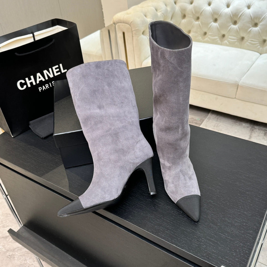 CC Gabrielle Chanel Boots 8.5cm Purple-Grey Suede Black Fabric