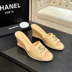 CC 2026 Wedge Sandals 65 Beige Lambskin Gold Black Logo 667765