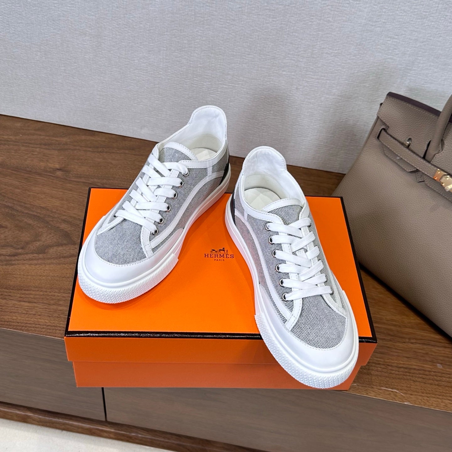 HM Get Sneaker Grey White Suede Cowhide 543791