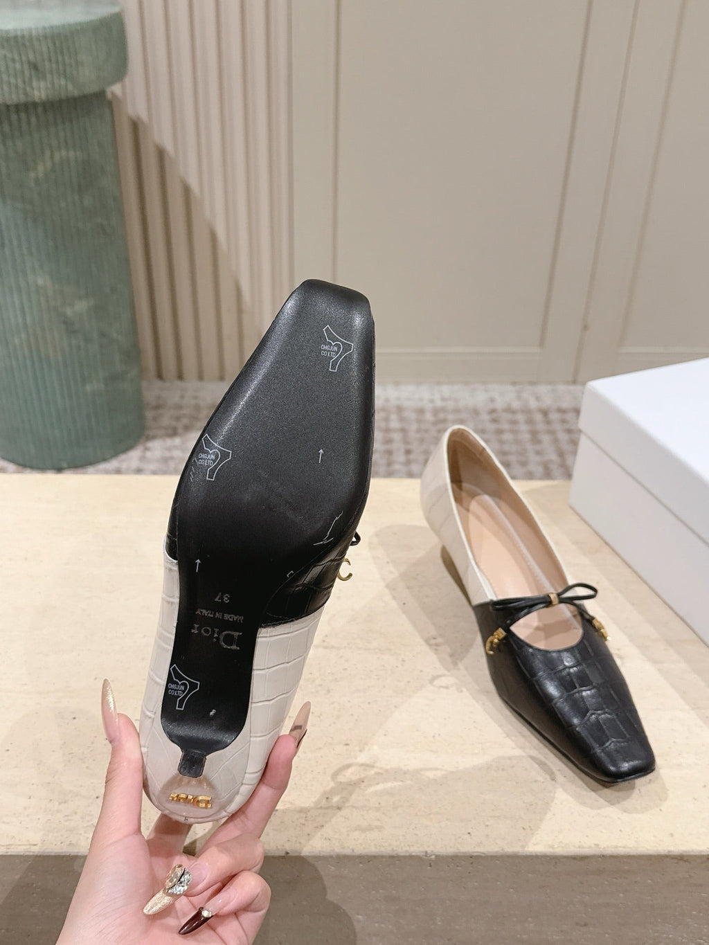 CD M  Pump 4cm Black White Crocodile-Printed Calfskin 694202