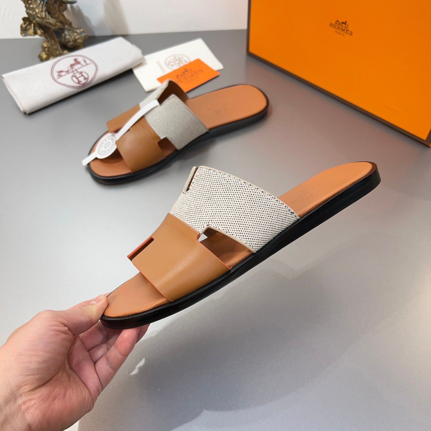 HM Oran Slippers in Brown and Grey Cowhide mix Canvas 735632