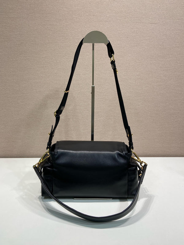 PRA Shoulder Bag Black Sheepskin 341130