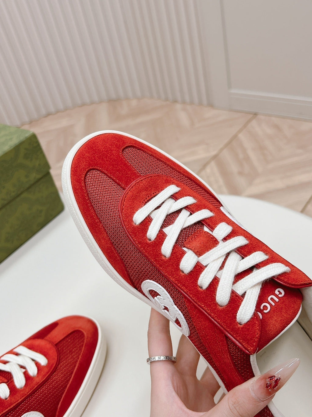 SNEAKER WITH INTERLOCKING G IN CHERRY RED SUEDE AND MESH
