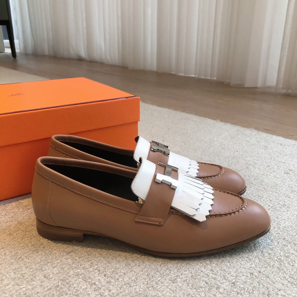 Royal Loafer Gold Mix White Calfskin With Fringe Detail And Silver Signature Buckle 509414