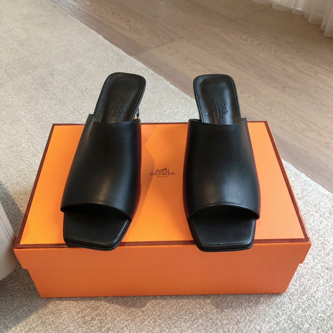 ICONIQUE 60 SANDAL BLACK CALFSKIN