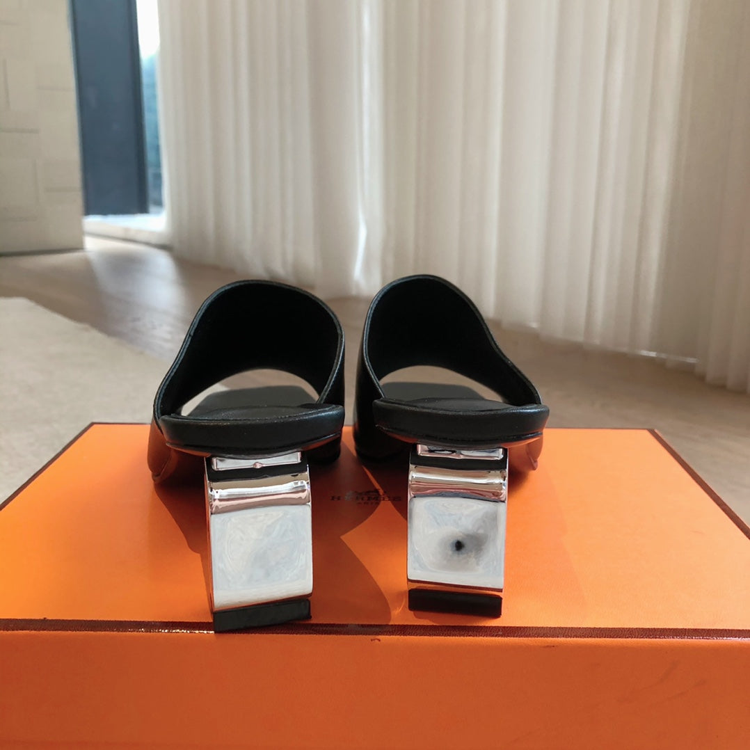 ICONIQUE 60 SANDAL BLACK CALFSKIN