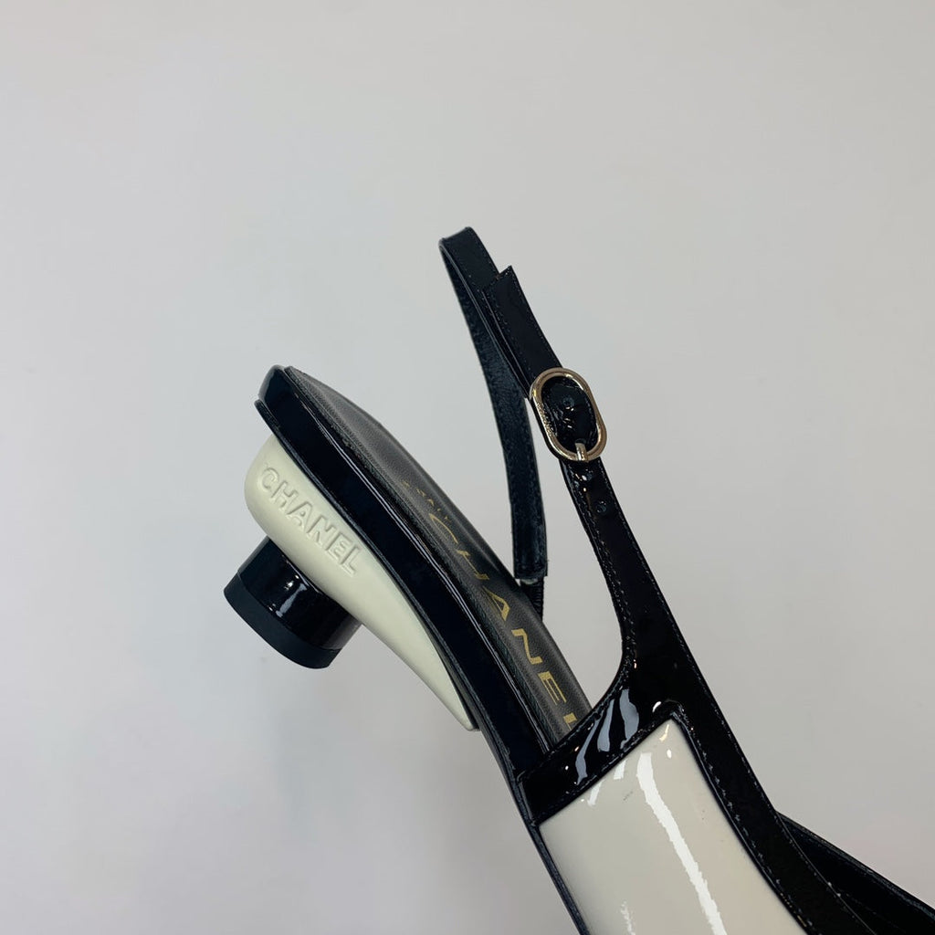 CC 26s Slingback 3.5cm Black White Patent Calfskin 792594