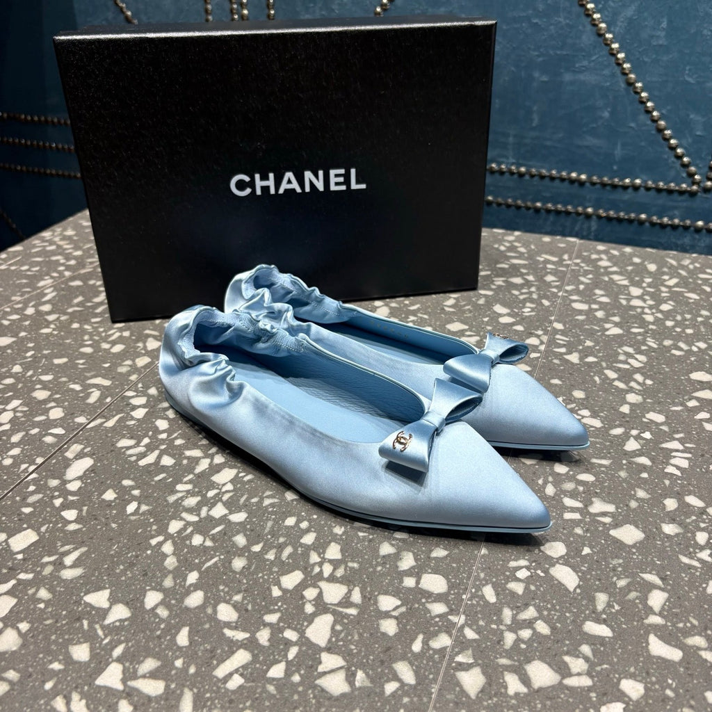 CC 25s Métiers d’art Ballet flats 10mm Blue Silk Satin 423794