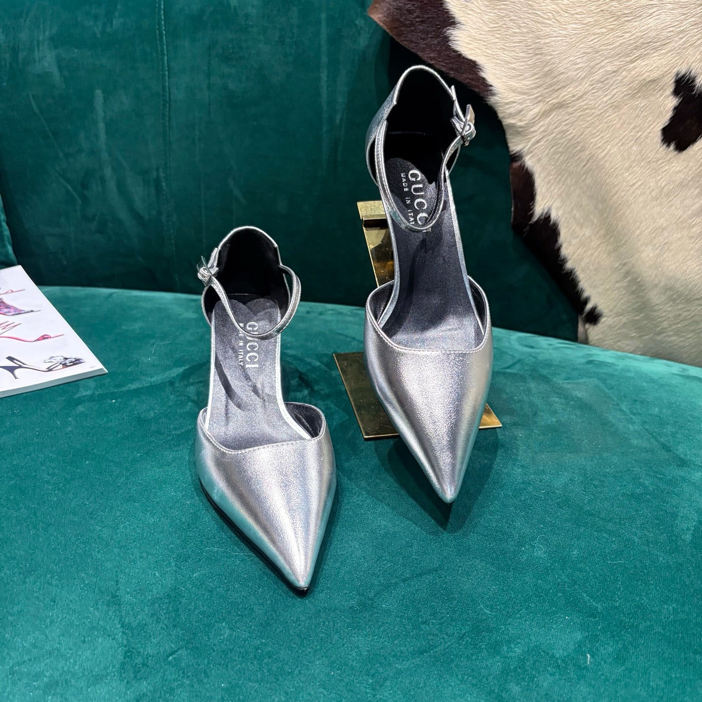 GG Bombshell Pump Sliver Laminated Leather 741248