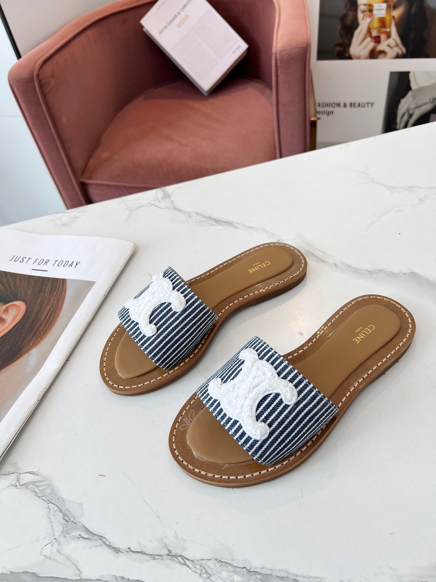 Celine 25C Slippers Navy Blue mix White Fabric with Calfskin 238166
