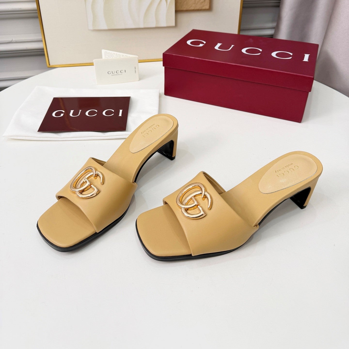 GG 2026 Early Spring Sandals Beige Sheepskin 688530