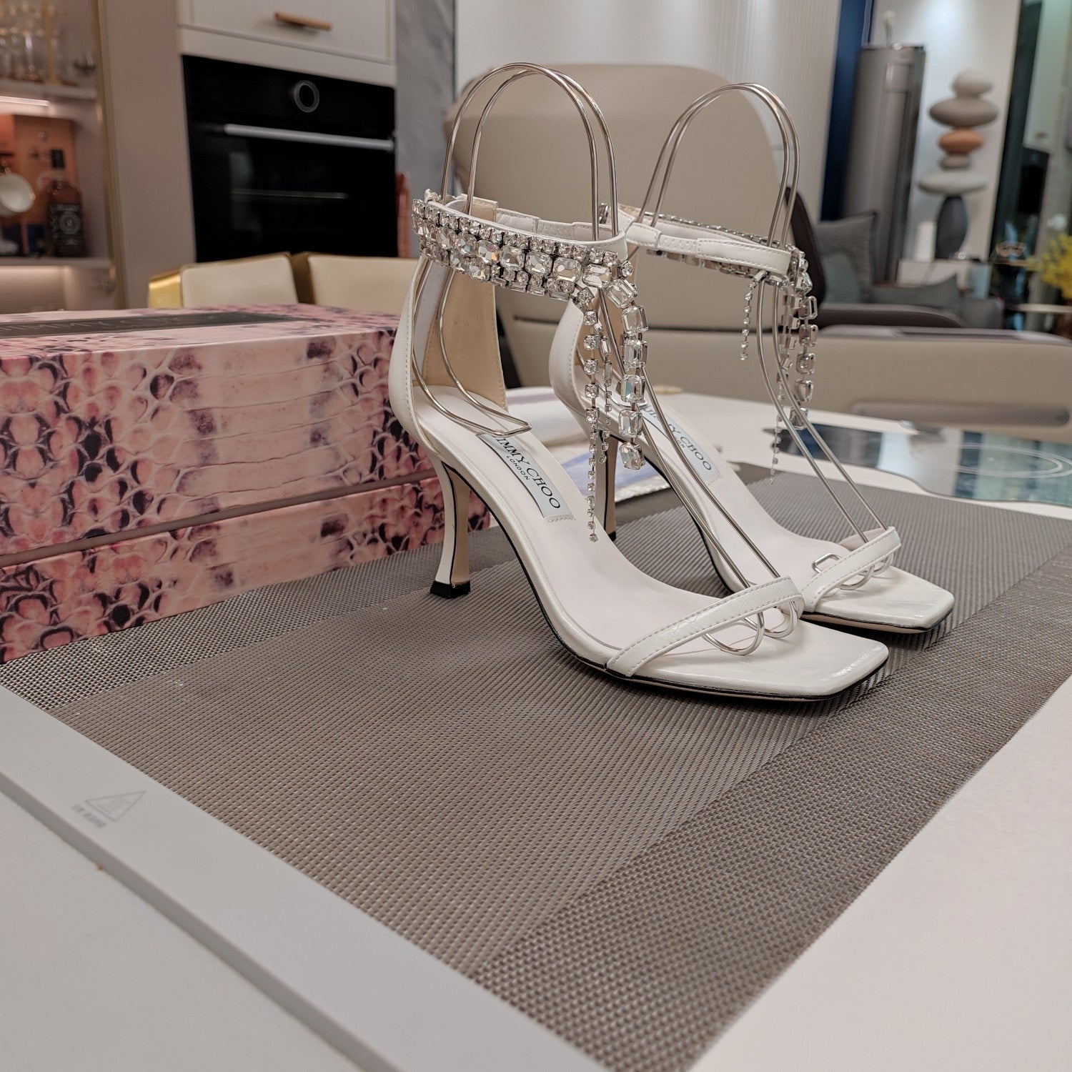 Jimmy 25 Verity Sandal 70 White Leather 240034
