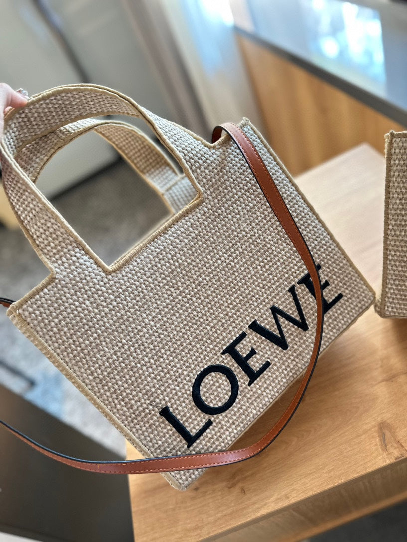 LOE MINI 24 FONT TOTE IN NATURAL RAFFIA