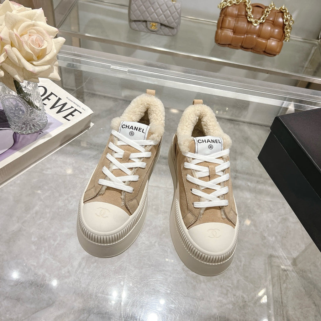 CC Sneaker Beige Suede Wool Lining