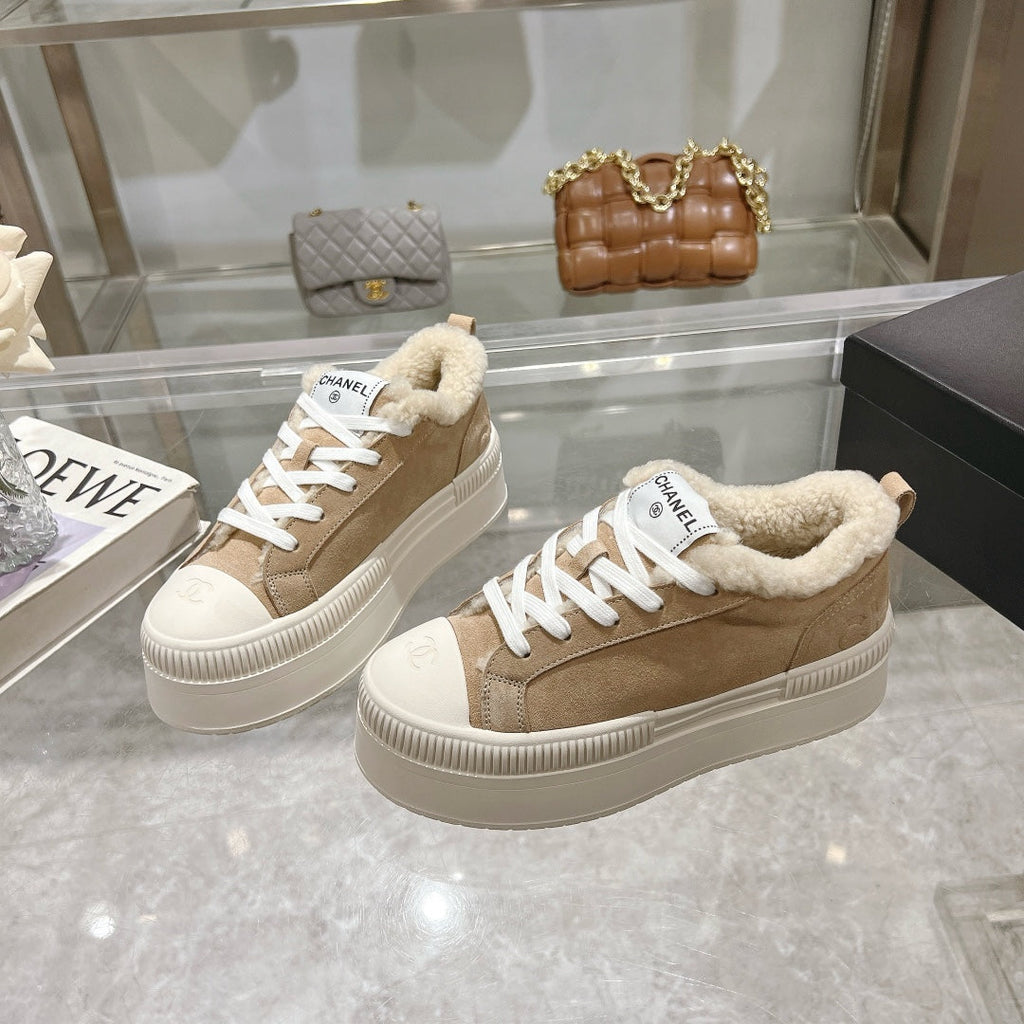 CC Sneaker Beige Suede Wool Lining
