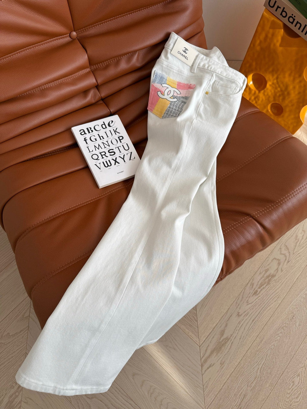 CC 25 Flared Jean White Elastic Fabric