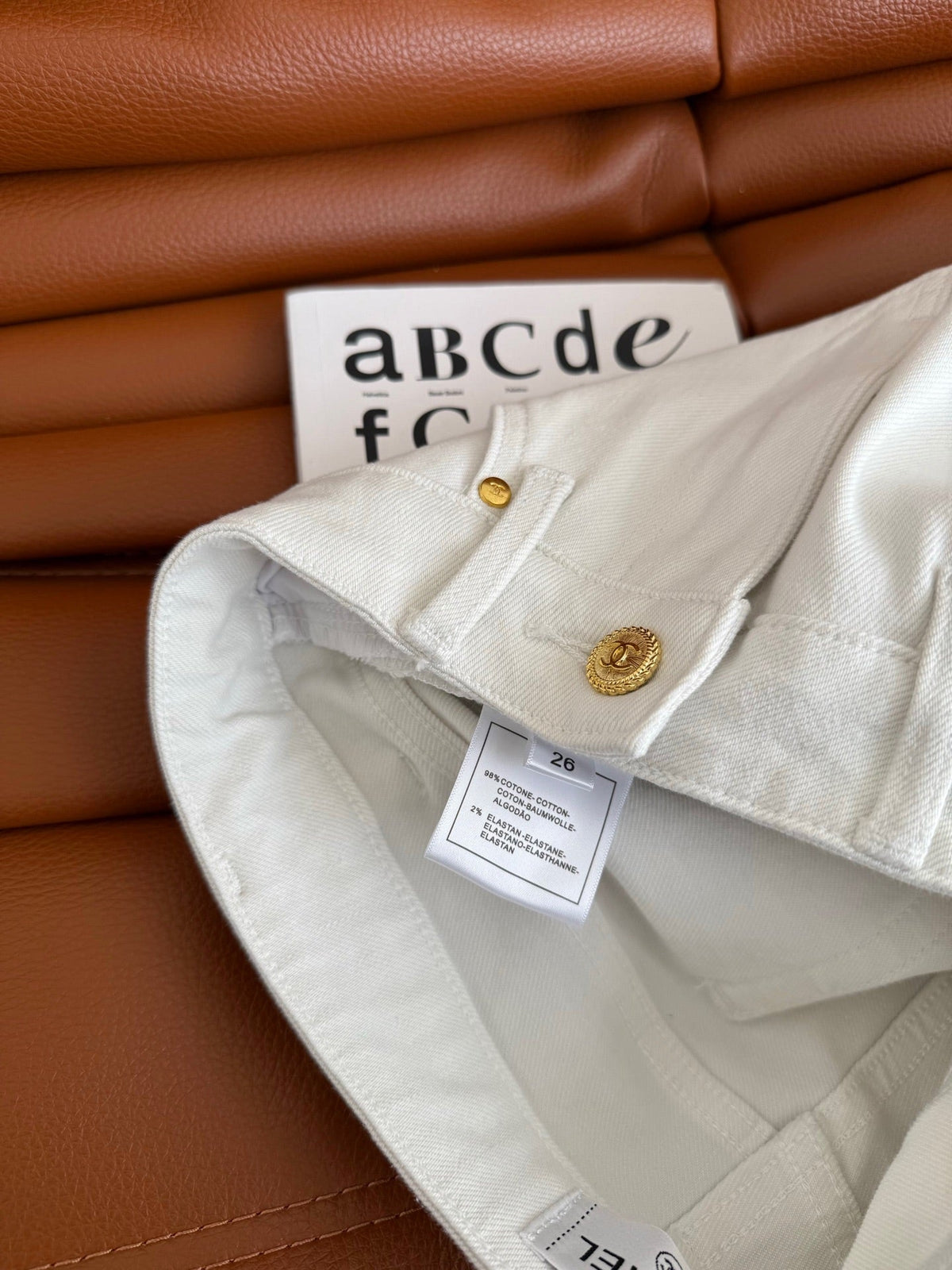 CC 25 Flared Jean White Elastic Fabric
