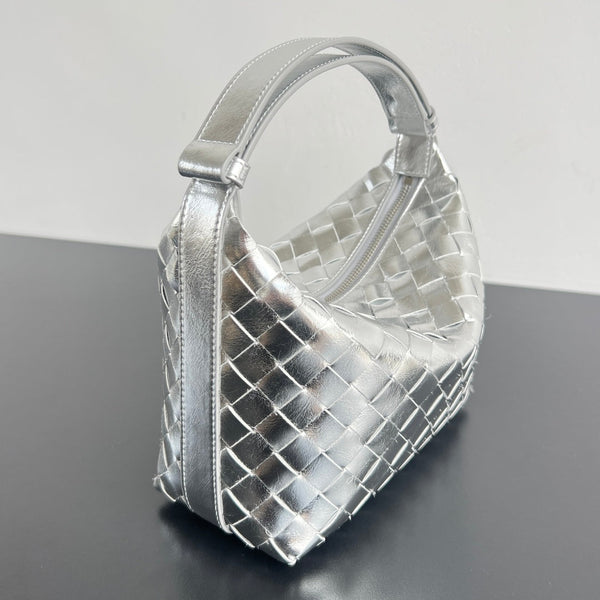 WALLACE 22 BAG SILVER METALIC CALFSKIN