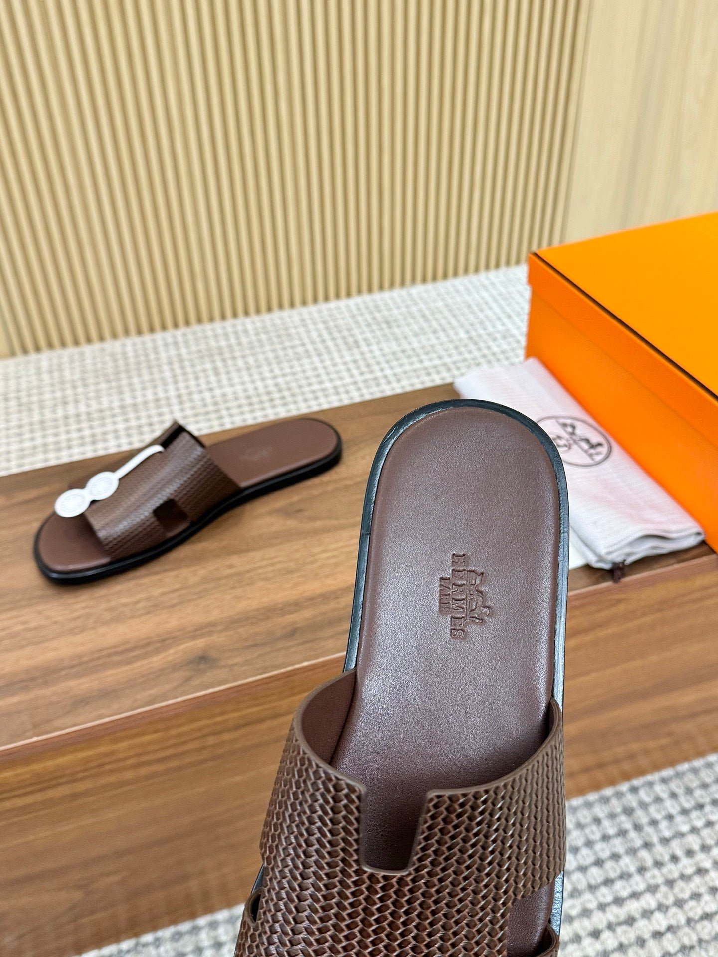 HM Men Izmir Sandals Coffee Embossed Leather 799283