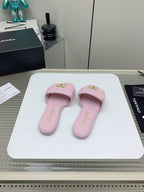 CC Slippers In Light Pink Quilted Lambskin 148965