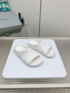 POOL CROCS IN WHITE RUBBER