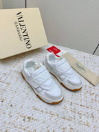 VT 25 Joy Play Low Top Sneaker White Cowhide 331680