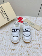VT 25 Joy Play Low Top Sneaker White Black Cowhide 331681
