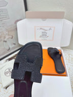 HM Oasis Sandals Full Black Cowhide 625259