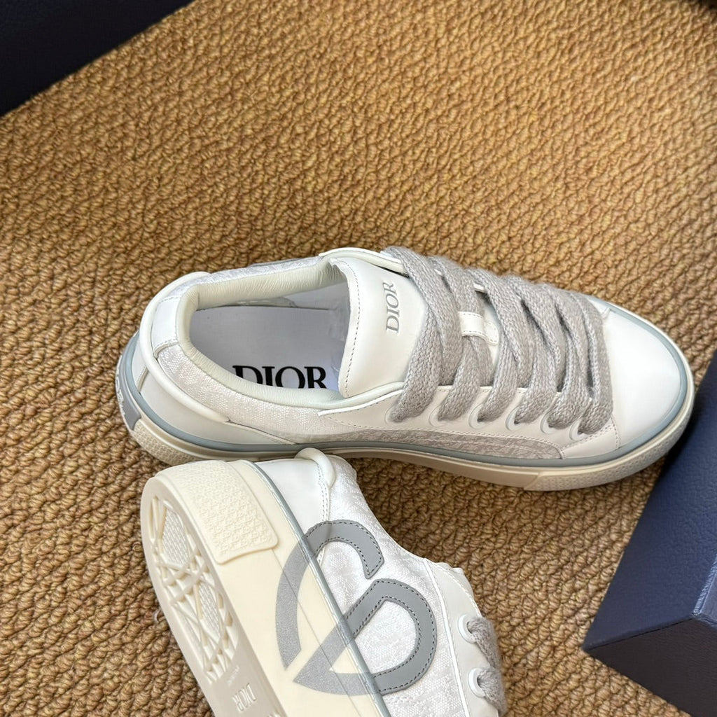 CD B33 Sneaker White Oblique Jacquard Fabric And Lambskin