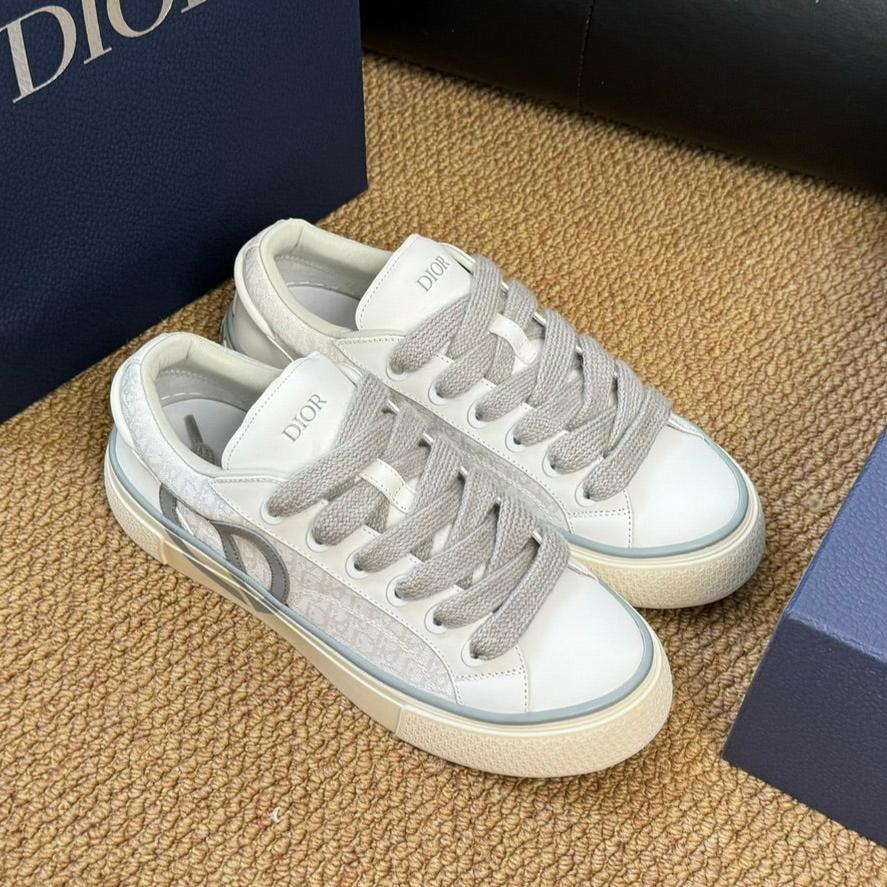 CD B33 Sneaker White Oblique Jacquard Fabric And Lambskin
