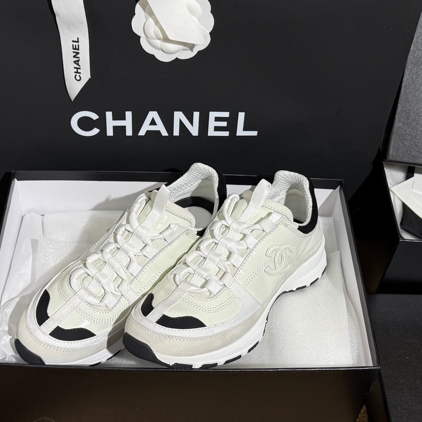 CC 25A Trainers Ash Mist Black Laminated Calfskin And Suede Calfskin 352122
