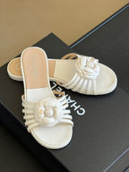 mule sandal flower white beige lambskin