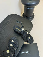 CC 25SS 3 Flowers Heel Sandals 60mm Black Sheepskin 351431